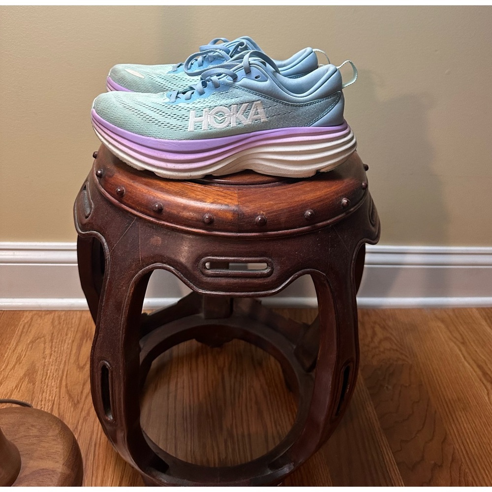 Hoka Bondi 8